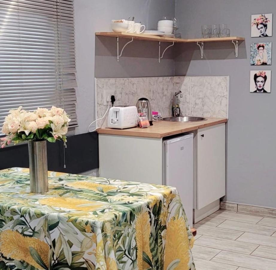 Graceland Guesthouse Potchefstroom Zewnętrze zdjęcie