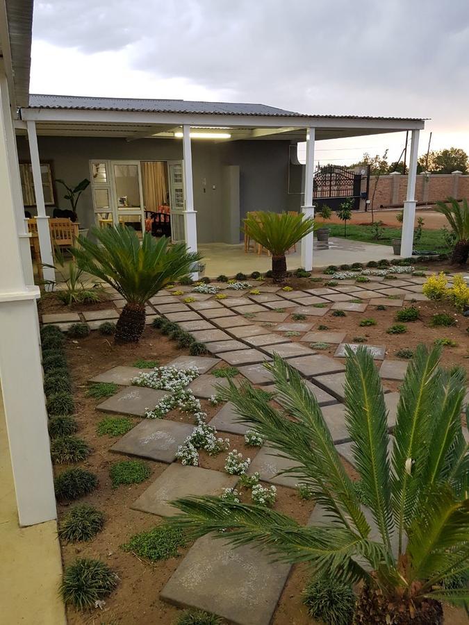 Graceland Guesthouse Potchefstroom Zewnętrze zdjęcie
