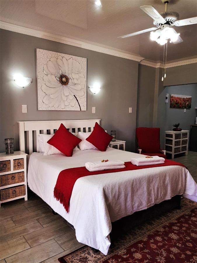 Graceland Guesthouse Potchefstroom Zewnętrze zdjęcie